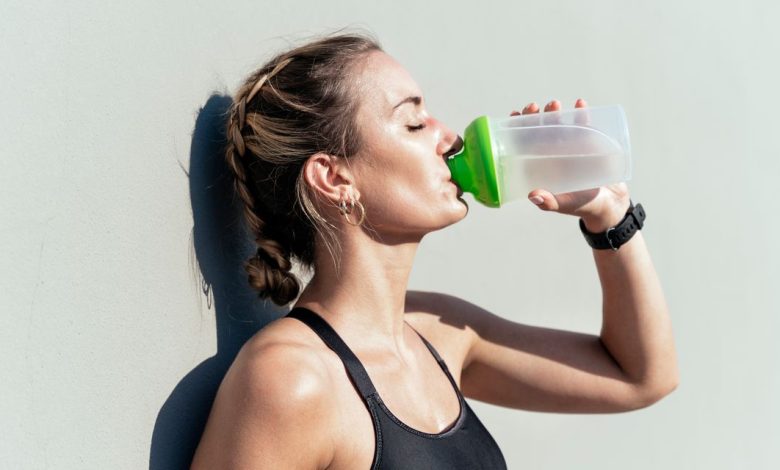 that-bottle-of-coconut-water-isn’t-doing-as-much-as-you-think-to-rehydrate-you